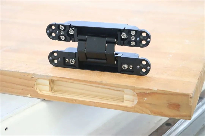 雙軸側孔機效果圖